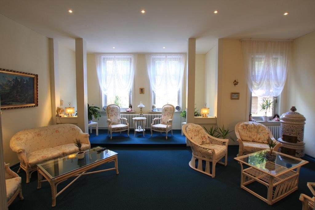 Pension Villa Kassandra Алтенау Екстериор снимка
